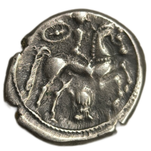 Carnutes / Bituriges / Pictons, drachme au cavalier et à la main